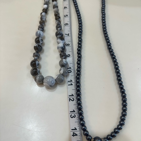 SHADES OF GRAY JEWLERY LOT Includes Necklace Bracelet & Earrings. - Picture 4 of 9